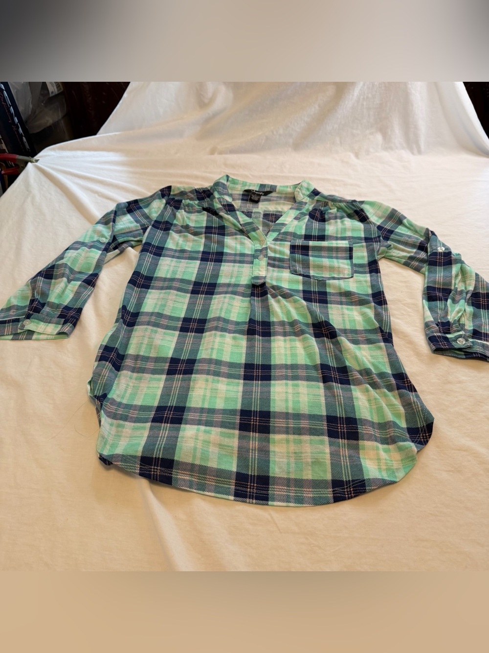 Justify women’s Plaid Button-Front Shirt - Mint & Navy Size L